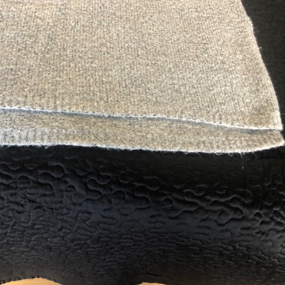 Guess Los Angeles Sleeveless Turtleneck I Size M - Picture 4 of 10